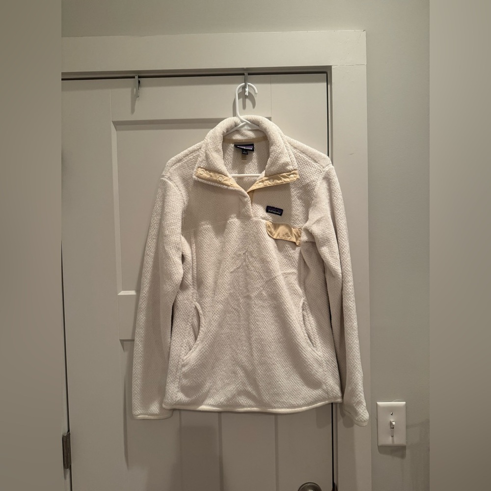 Patagonia Cream Fleece Jacket